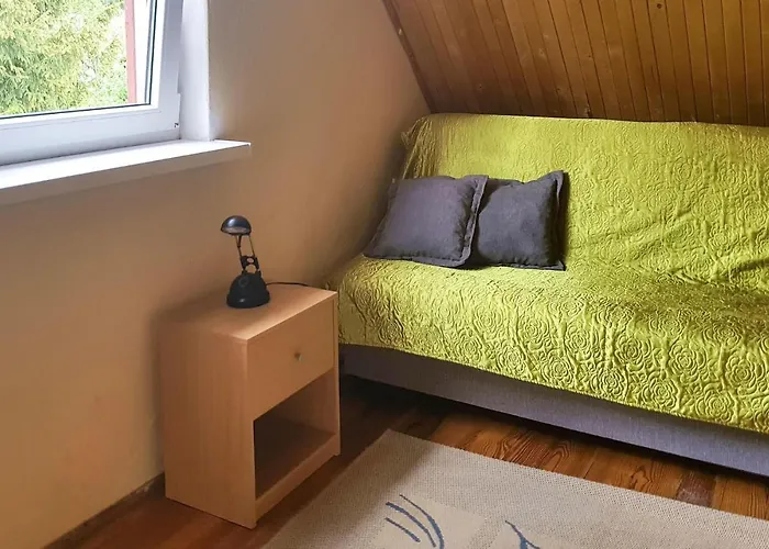 2 Bedroom Beautiful In Dominikowo