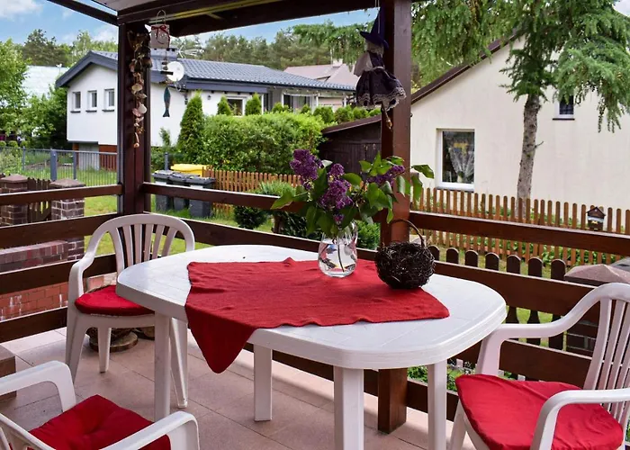 2 Bedroom Beautiful In Dominikowo